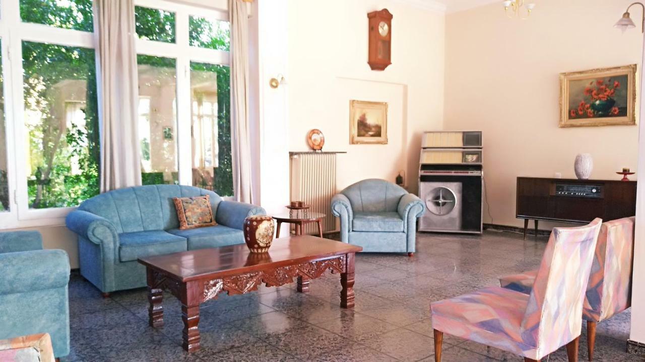 Nireus Hotel Nea Makri Bagian luar foto